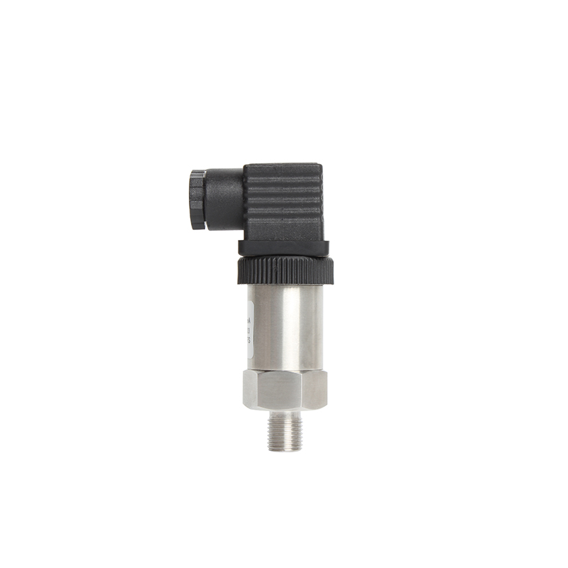 Compact pressure transmitter